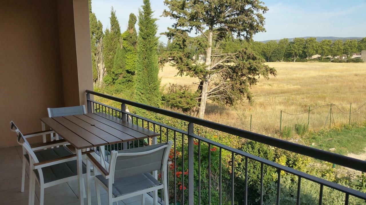 페른느 레 퐁텐느 Apt 50M2 Avec Balcon Tout Equipe Proche D'Avignon 아파트 외부 사진