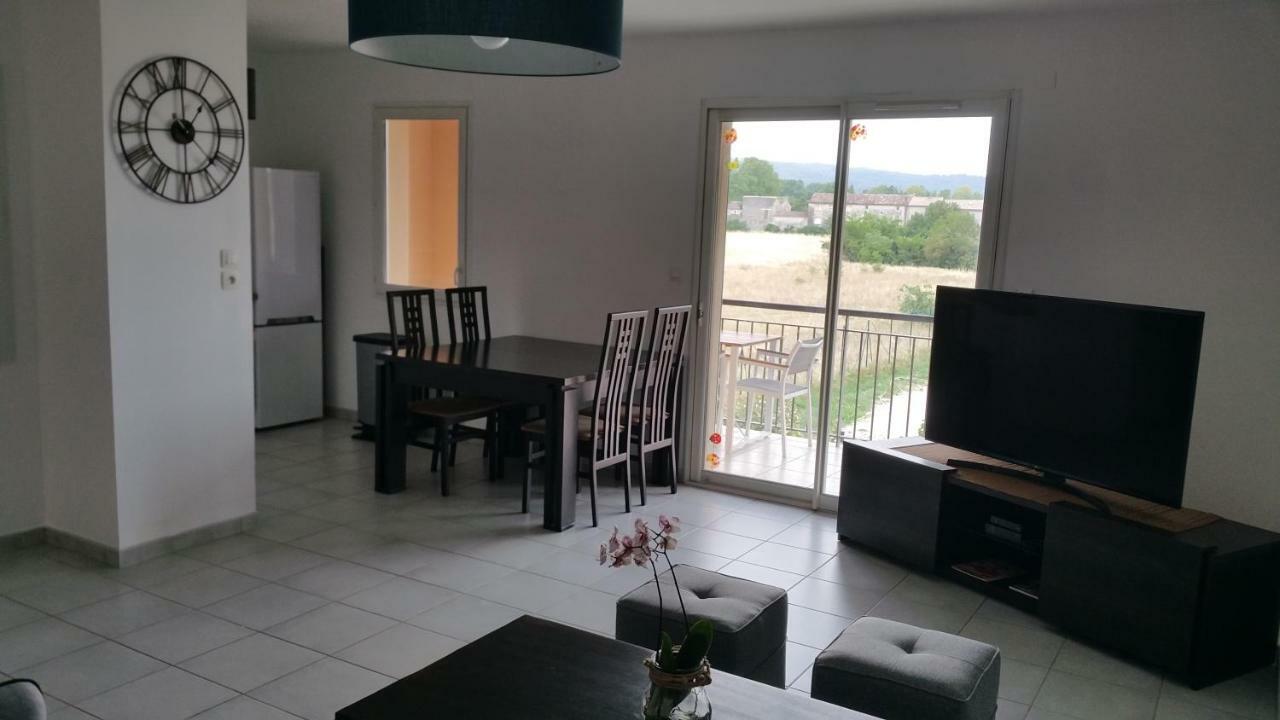 페른느 레 퐁텐느 Apt 50M2 Avec Balcon Tout Equipe Proche D'Avignon 아파트 외부 사진